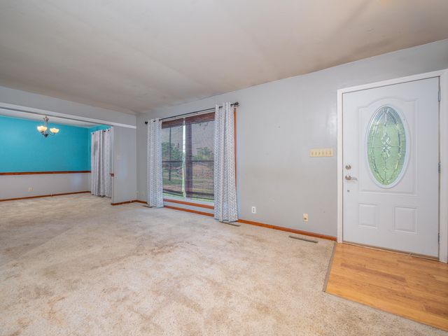 5 Keeton Ave Avenue, West Liberty, KY 41472