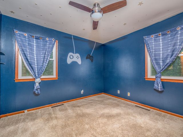 5 Keeton Ave Avenue, West Liberty, KY 41472