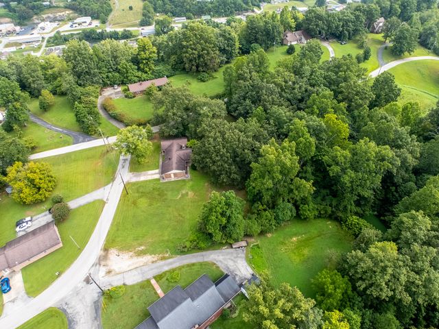 5 Keeton Ave Avenue, West Liberty, KY 41472