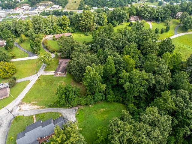 5 Keeton Ave Avenue, West Liberty, KY 41472