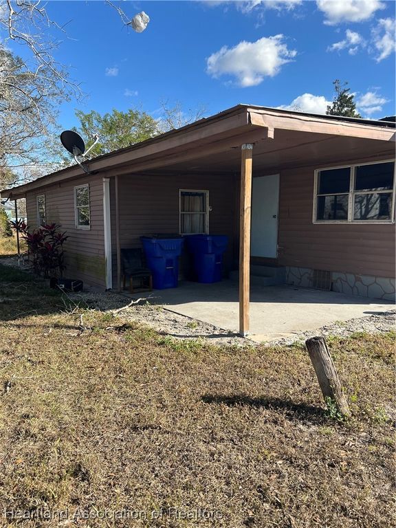 12 Melrose Lane, Lake Placid, FL 33852