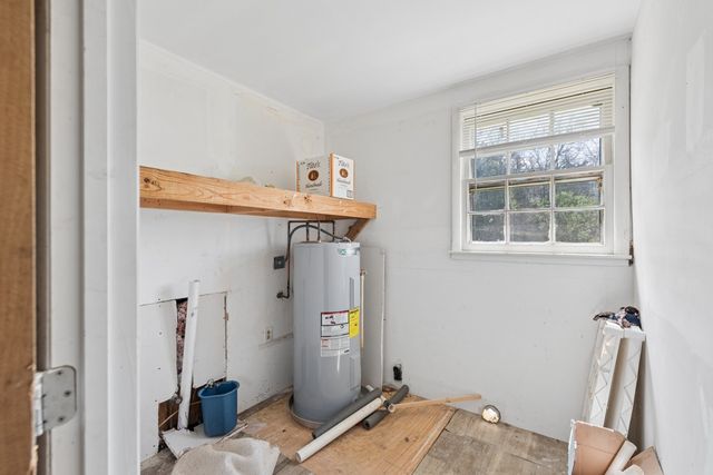 104 Hilltop Dr, Hendersonville, TN 37075