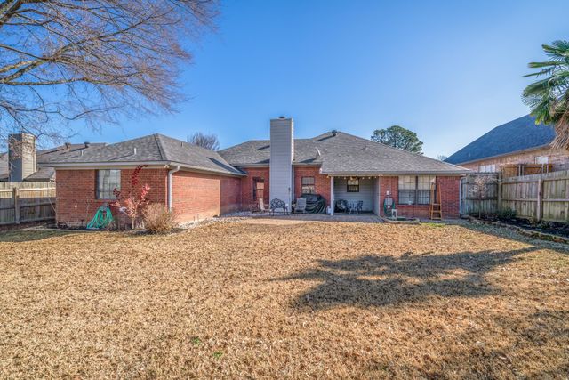 3819 Fern Ridge Dr, Longview, TX 75605