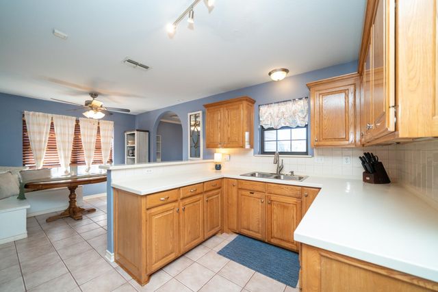 3819 Fern Ridge Dr, Longview, TX 75605