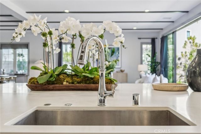 53 Thrasher, Irvine, CA 92618