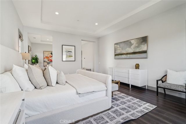 53 Thrasher, Irvine, CA 92618