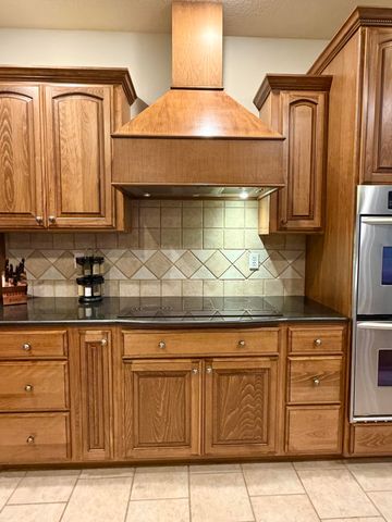 318 Fox Fire Court, Joplin, MO 64801