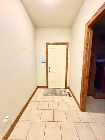 318 Fox Fire Court, Joplin, MO 64801