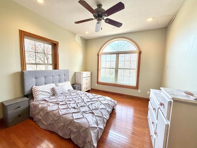 318 Fox Fire Court, Joplin, MO 64801