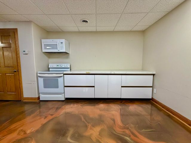 318 Fox Fire Court, Joplin, MO 64801