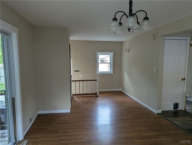 428 Garden City Drive, Salina, NY 13211