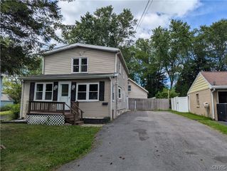 428 Garden City Drive, Salina, NY 13211