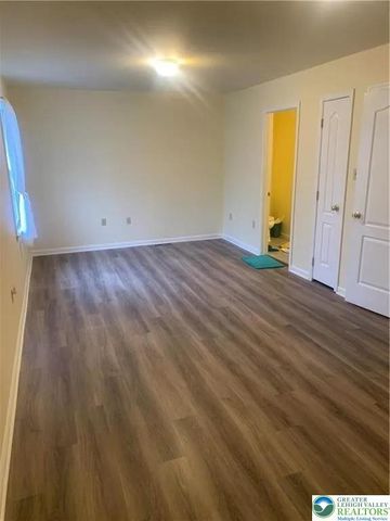 525 South New Street, Nazareth Boro, PA 18064