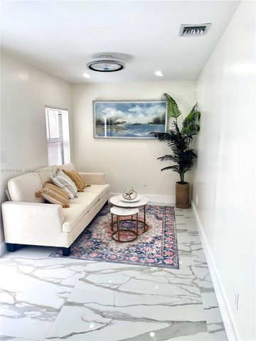 237 NE 110th Ter 237, Miami, FL 33161