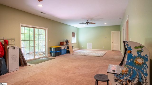 520 Abberly Lane, Boiling Springs, SC 29316