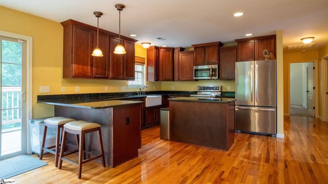 520 Abberly Lane, Boiling Springs, SC 29316