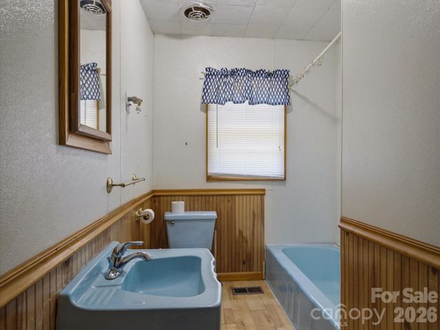 1809 Drexel Road, Valdese, NC 28690