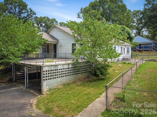1809 Drexel Road, Valdese, NC 28690
