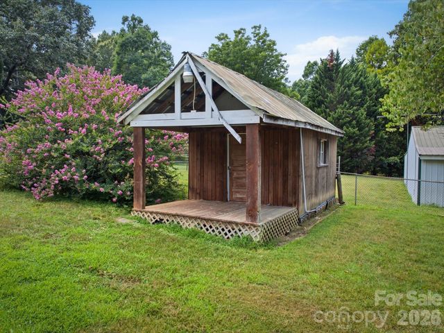 1809 Drexel Road, Valdese, NC 28690