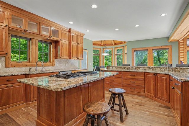48 Longmeadow Lane, Niles, MI 49120