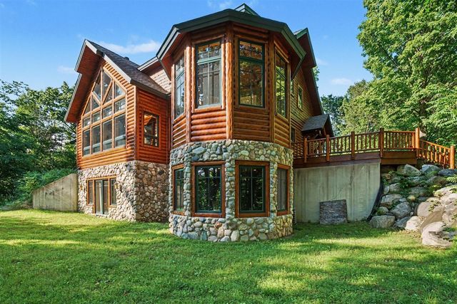 48 Longmeadow Lane, Niles, MI 49120