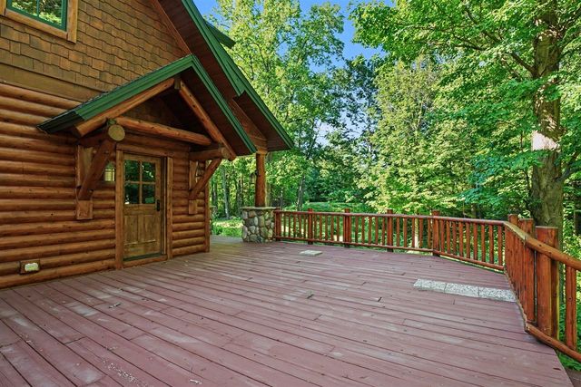 48 Longmeadow Lane, Niles, MI 49120