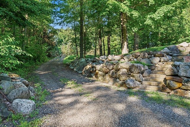 48 Longmeadow Lane, Niles, MI 49120