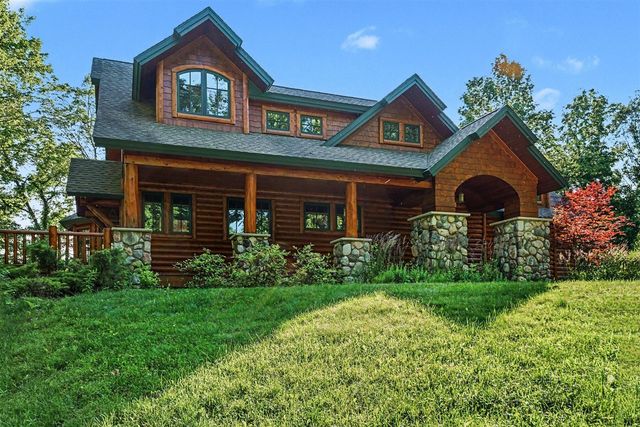 48 Longmeadow Lane, Niles, MI 49120