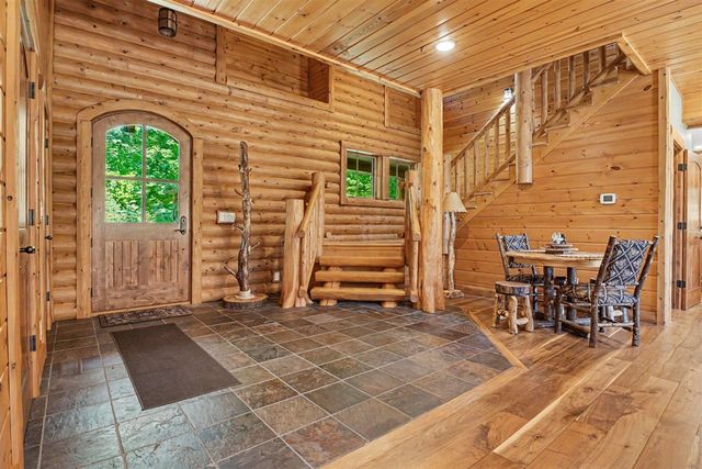 48 Longmeadow Lane, Niles, MI 49120
