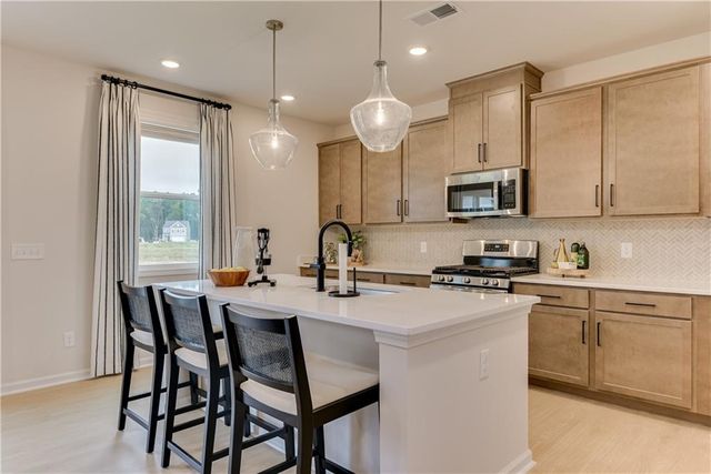 764 Ocmulgee Crossing, Locust Grove, GA 30248