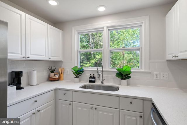 21 REIDS RD, Stafford, VA 22554