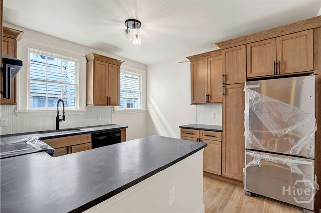 105 E Gwinnett Street 3, Savannah, GA 31401