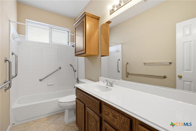 904 Winding Creek Place, Round Rock, TX 78665