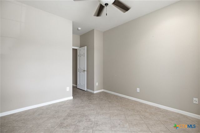 904 Winding Creek Place, Round Rock, TX 78665