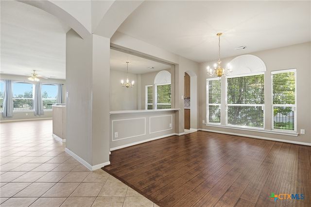 904 Winding Creek Place, Round Rock, TX 78665