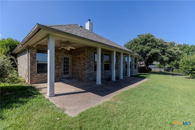 904 Winding Creek Place, Round Rock, TX 78665