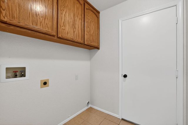 8425 Morning Skye Way, Antelope, CA 95843