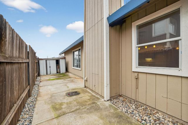 8425 Morning Skye Way, Antelope, CA 95843