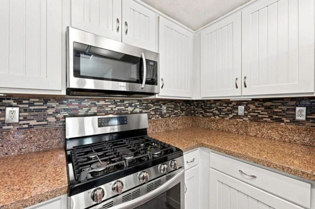41211 Mountain Pride Drive, Murrieta, CA 92562