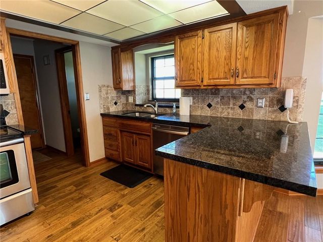 27511 E Blue Mills Road, Sibley, MO 64088