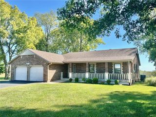 27511 E Blue Mills Road, Sibley, MO 64088