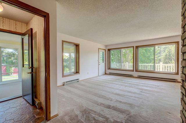 12860 Saint Croix Trail N, Stillwater, MN 55082