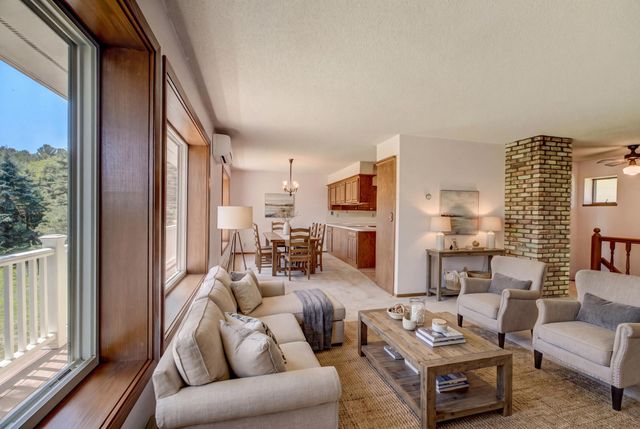 12860 Saint Croix Trail N, Stillwater, MN 55082