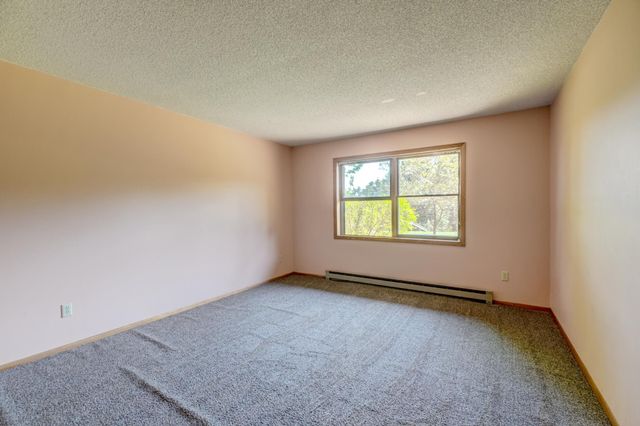 12860 Saint Croix Trail N, Stillwater, MN 55082