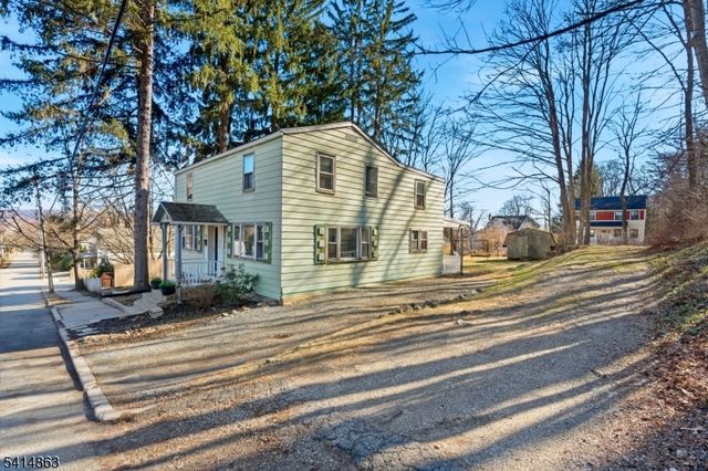 104 Harvey St, Hackettstown Town, NJ 07840