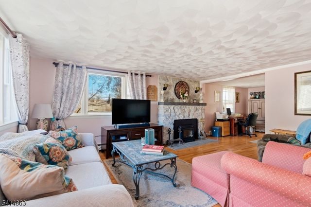 104 Harvey St, Hackettstown Town, NJ 07840