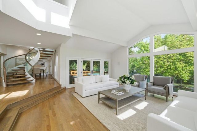 26805 Palo Hills Drive, Los Altos Hills, CA 94022