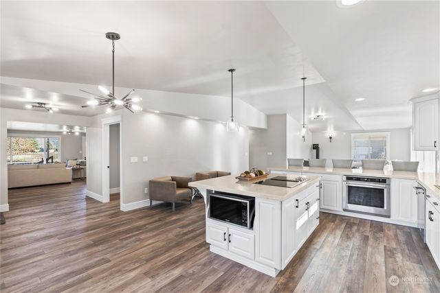16502 88th Street E, Sumner, WA 98390