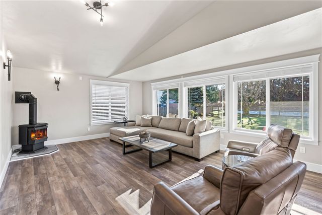16502 88th Street E, Sumner, WA 98390