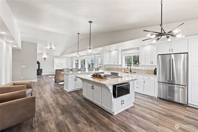 16502 88th Street E, Sumner, WA 98390
